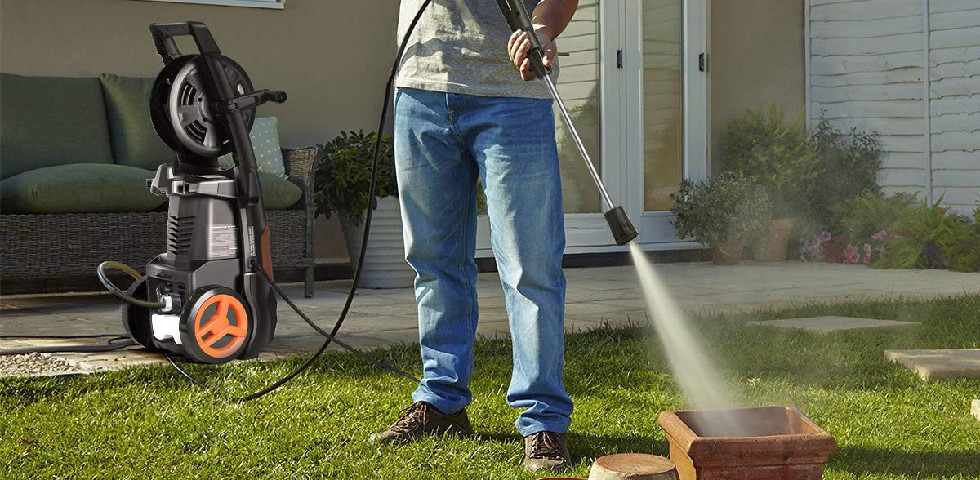 Electric Pressure Washers for the Driveway/Car/Patio