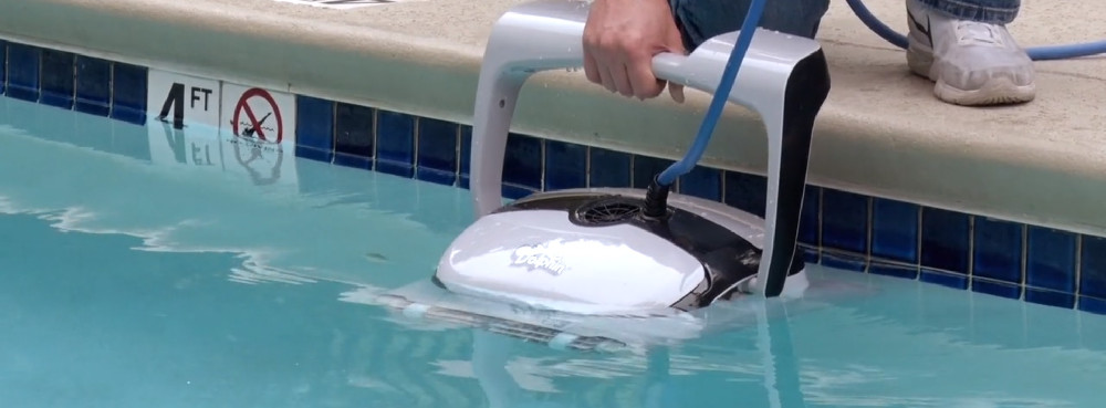 Dolphin C3 Robotic Pool Cleaner
